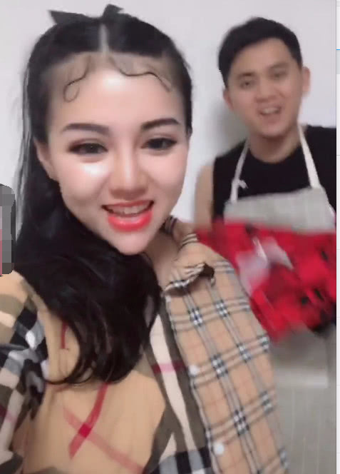 抖音霸气姐猫女林镜头前面90斤,在老公的镜