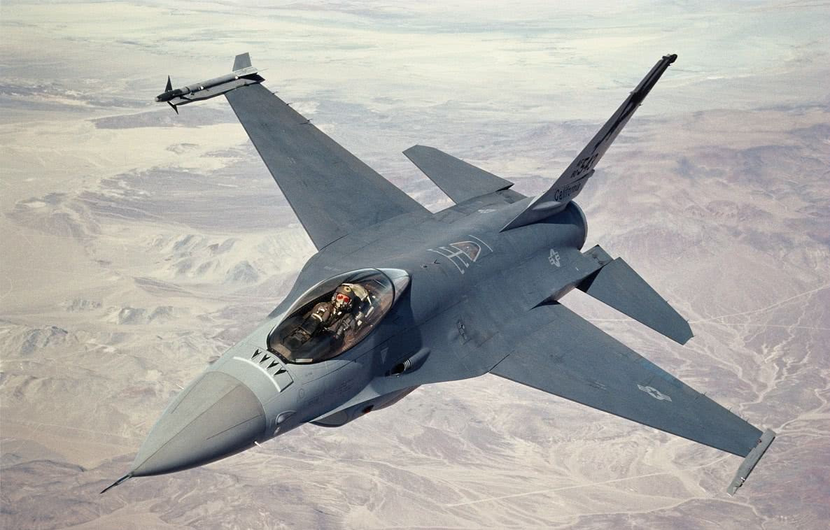 战斗机究竟能飞多高?一直是个问题!