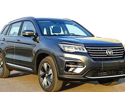 全新长安CS75已到店，前脸变化太大，宝马内饰加持，卖8万要火