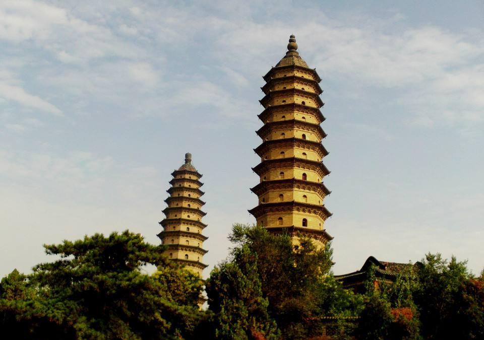 太原, 石家庄两省会城市相隔不远, 为何经济实力