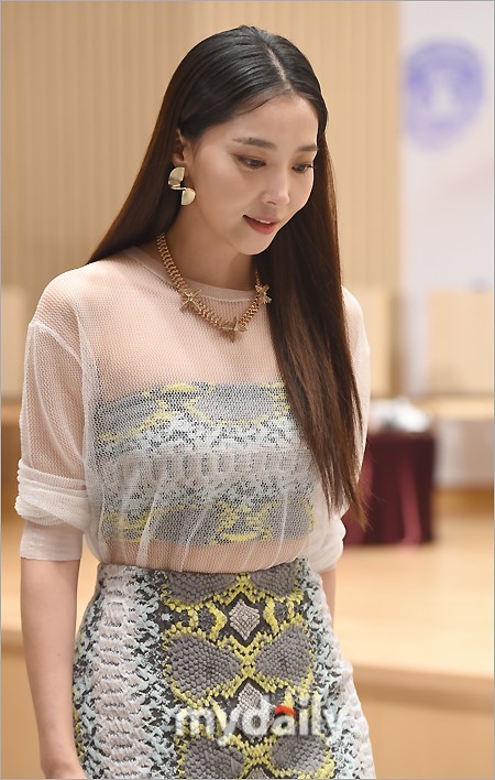 黄正音南宫民等艺人出席新剧《训男正音》发布