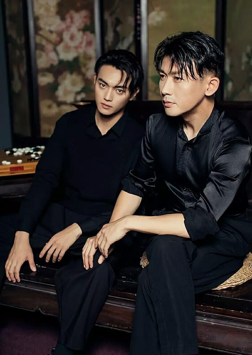 《延禧攻略》男人装新图,吴谨言粉色裙妩媚动人,聂远气场很强