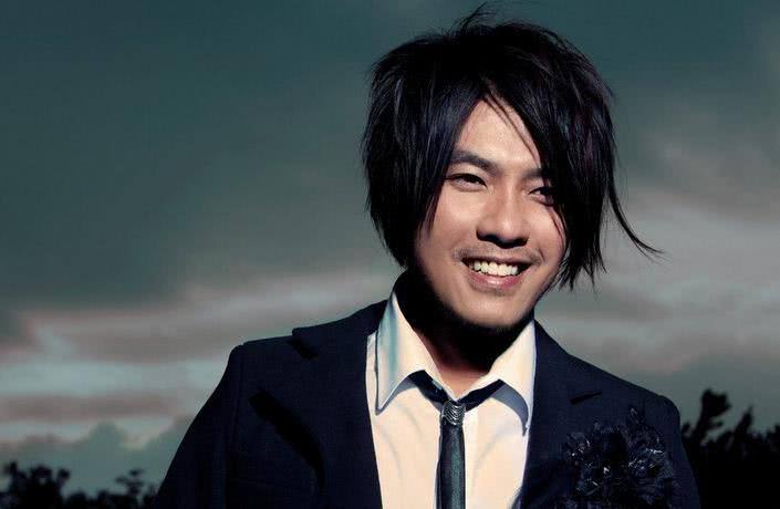 华语乐坛巅峰时期男歌手排名,周杰伦不是最强