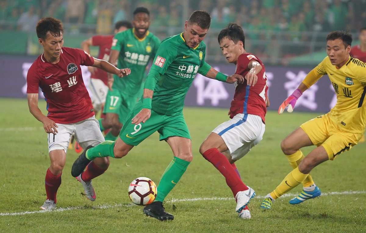 中超联赛重燃战火 巴坎布比埃拉建功国安2-1建