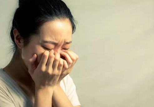 丈夫嫌老婆坐月子味臭, 撒谎出差住酒店, 一月后