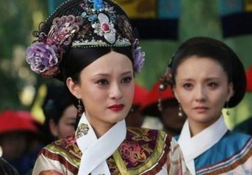 甄传美女换上现代装甄像a美女女总裁,槿汐姑姑美到剧场电视剧郁珠宿舍吻戏图片
