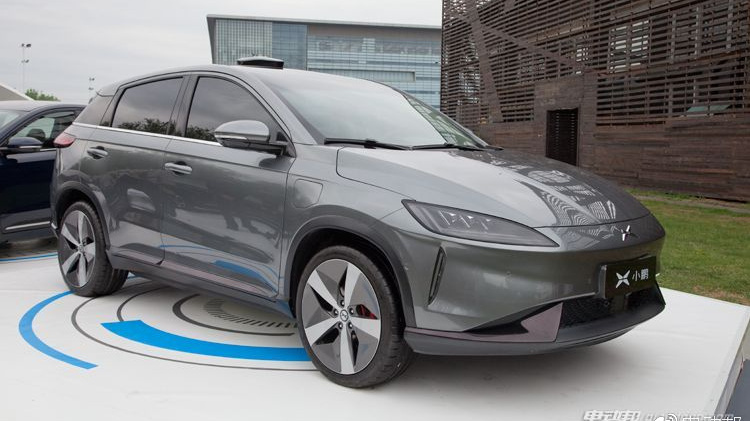 15.6寸大屏、全液晶仪表统统标配！这辆SUV跟比亚迪宋干上了？