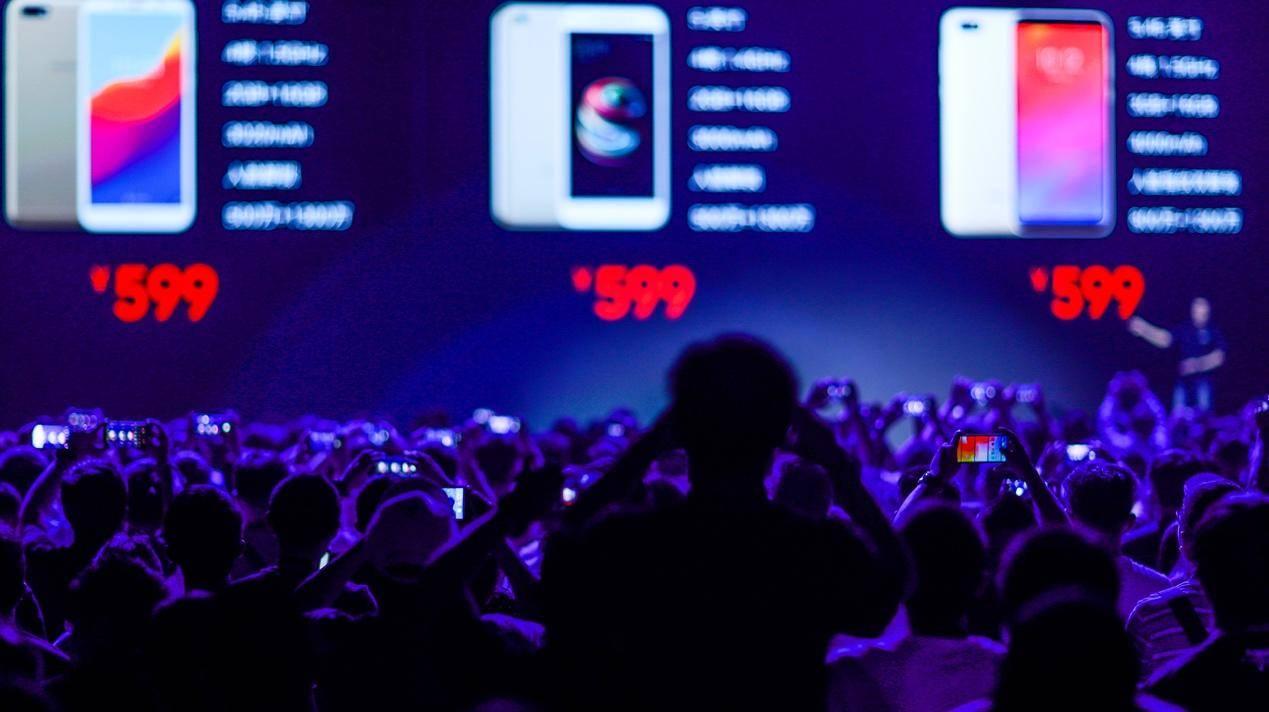 操作流畅不卡顿,超长续航无打扰,联想Z5新一代