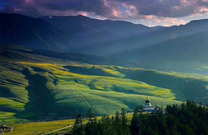 非常经典的句子:珍惜每一天的时光,努力过充实