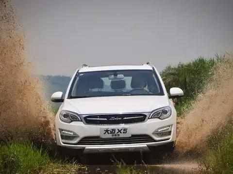 20万都做不到的事情 这款自主SUV只要8万 还高配