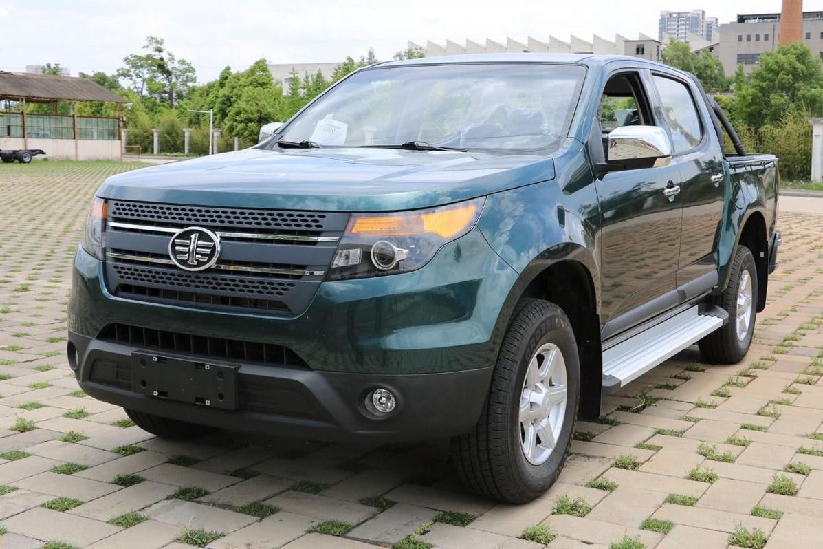 车长超5米轴距超3米，前脸像福特配五十铃引擎，十万多买自主猛禽