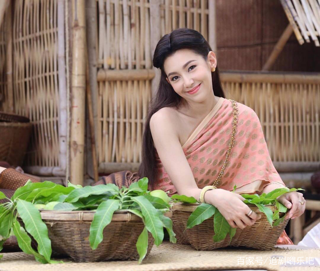 泰剧天生一对，原定女主不是贝拉而是另有其人，网友:幸好不是她