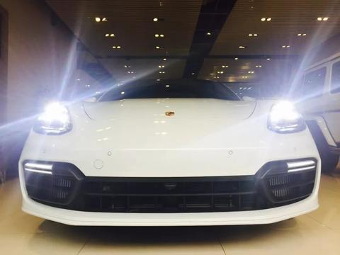 保时捷Panamera 4S，你竟然是这样的！