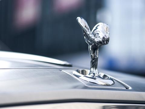 最顶级的品牌+最拉风的敞篷造型，这款车竟然没人买？