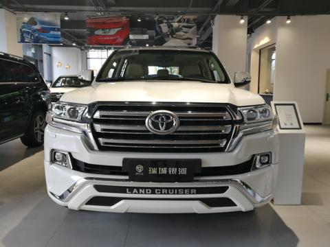 随着丰田系列涨价，17款酷路泽4000中东版悄悄的火了