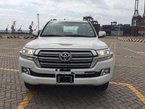 18款中东版陆地巡洋舰4000顶配八气囊原厂电动绞盘