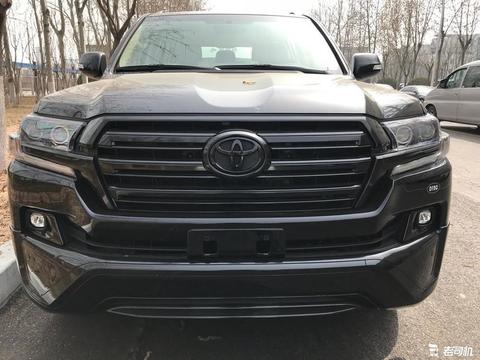 丰田最霸气越野车型 舒适性不输普拉多 比路虎发现耐造多了!