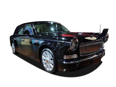 这台拍卖的红旗车不得了，不仅是全国首台，而且比劳斯莱斯还稀少