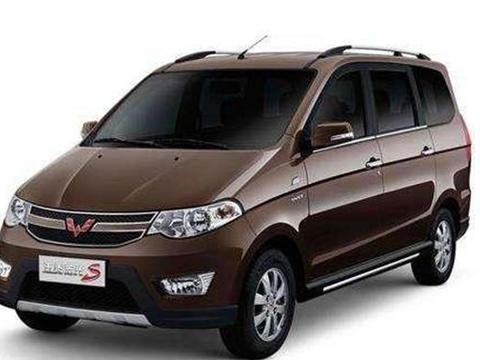 五菱最霸气的车型, 车长5米, 后排能坐7个人, 比宝骏730更实用!