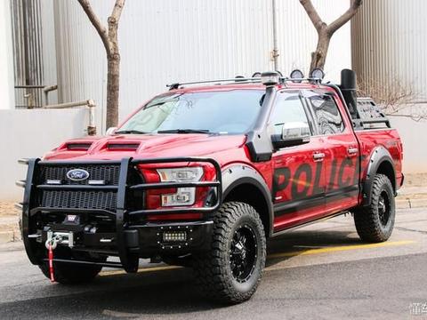 福特F-150只能向猛禽进化？这位车主明显是个警察迷！