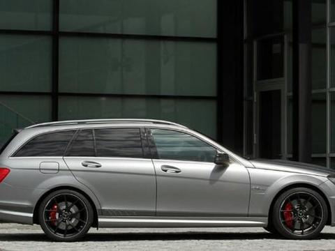 奔驰老款C级AMG旅行车