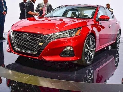 最舒服的轿车，曾售30万，完胜雅阁，如今17万起！