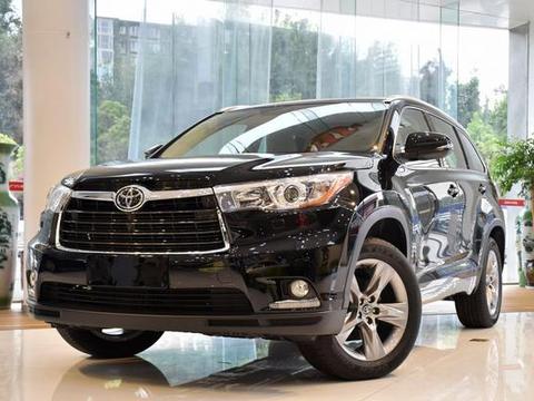 18款丰田汉兰达强势来袭，外观更霸气，动力与空间更是傲视同级