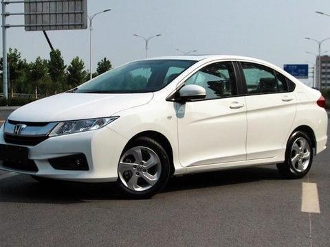 本田也无奈，这款车只卖6万多，百公里油耗5.6L，却几乎没人买！