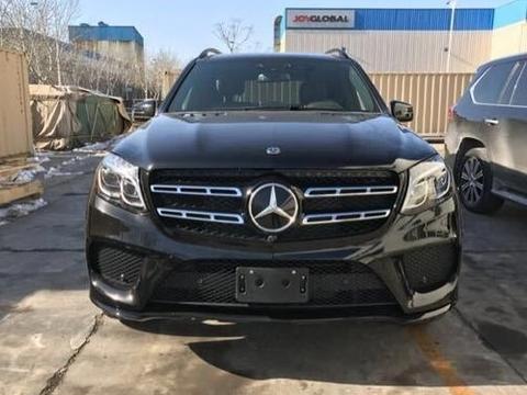 豪华大型SUV 奔驰GLS450 公路性能毋庸置疑