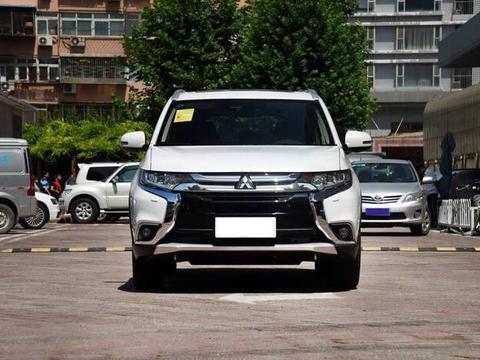 被遗忘的好车，高颜值七座SUV，低油耗动力足，途观自愧不如