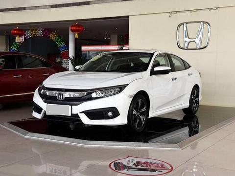 这款车颜值极高，它15万级轿跑巅峰，靠颜值上位，别的谁都不行