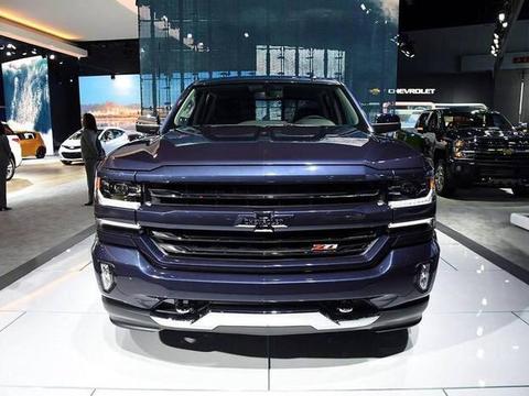 车长五米八，搭6.2L配8缸爆426马力，虐哭猛禽！太狂野