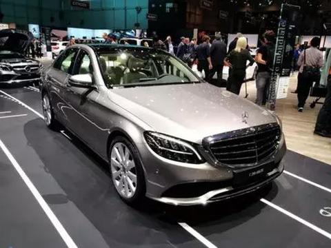 新款奔驰C级继续向小S迈进