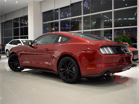 喜欢起步加速快 选野马还是科迈罗呢？还是买一辆86来爆改？