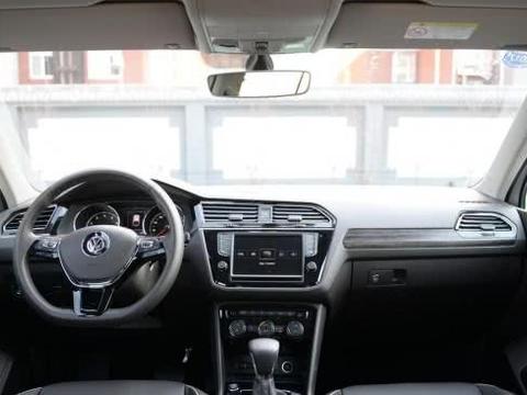 这五款车是出了名的外面看很帅，看内饰是90年代