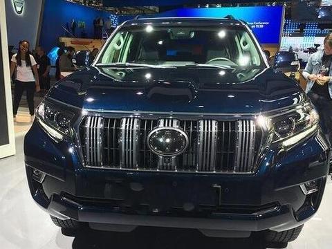 刚上市就敢号称越野之王，揽胜见了要绕道，改款后销量惨淡被人骂