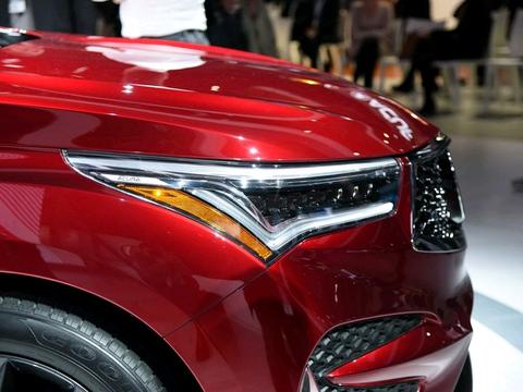 2.0T+10AT配四驱比奥迪Q5厚道，宝马X3再不国产真的完了