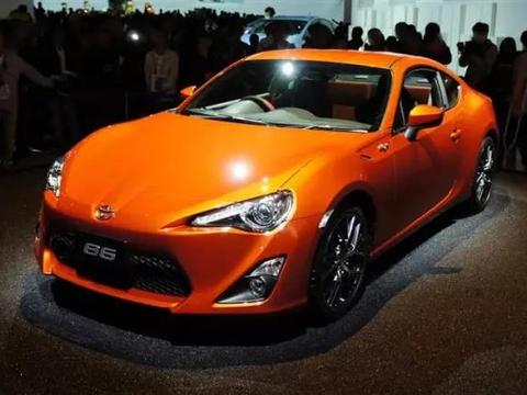 15万买到30万驾御趣味？“自吸+手动”再不下手真没了！