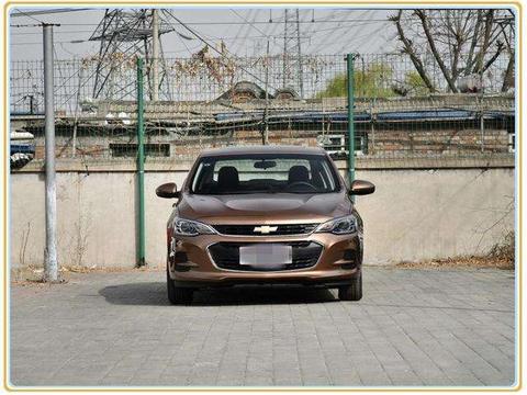 被逸动逼急了! 这合资车降2万, 油耗5.4, 仅6万比朗逸卡罗拉良心