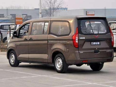 这车因无销量被迫停产, 成五菱最“尴尬”一款车, 不比宏光差!