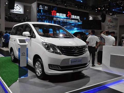 MPV商场“野心家”入局，长安版埃尔法仅售4万，大七座太能装