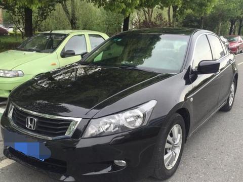 花8万买辆本田雅阁代步，车内听不见发动机声音，再开十年不过时