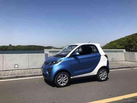 众泰芝麻eZ上市 补贴后售4.98-5.38万