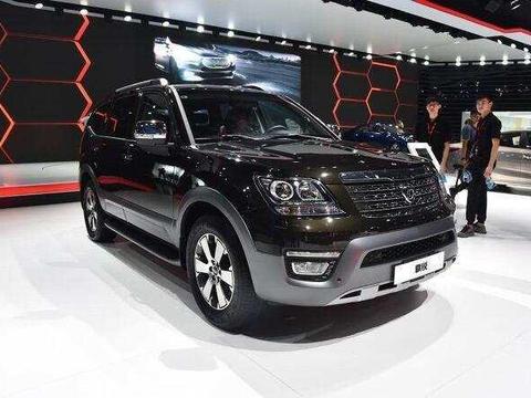 新车仅推出一款搭载3.8L V6建议机的车型，价格为41.68万元。