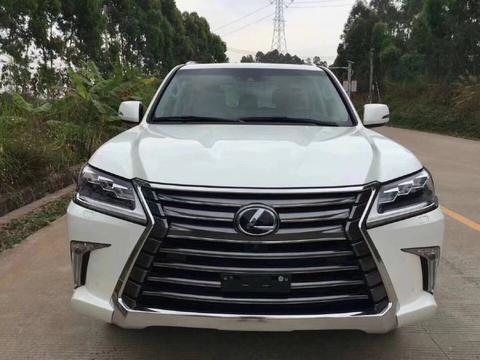 17款全新雷克萨斯LX570，外观霸气，内饰奢华