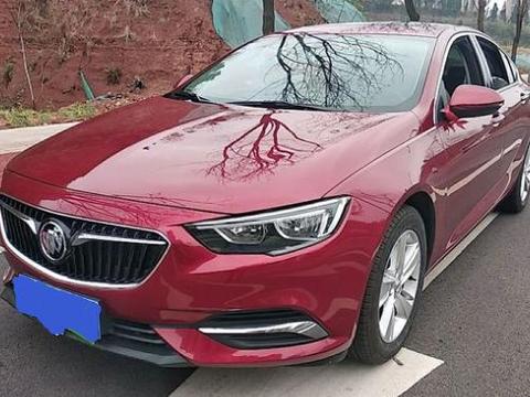 小伙花20.1万元买辆全新别克君威，坦言刚拿到驾照还没一周