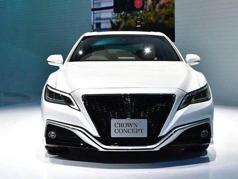 丰田皇冠，已经是中大型车的旗舰标杆，成功人士的标配座驾