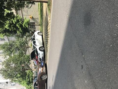 为夺市场，再降3万，无人问津