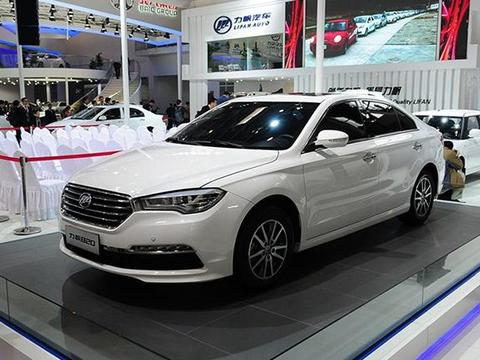 最便宜的B级车！外观帅过帕萨特！每公里油耗5毛钱！顶配才12万