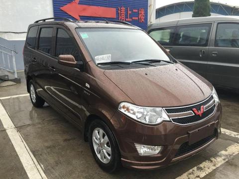 曾经的MPV排行榜首，网友：五菱是美国品牌，但真的很猛！